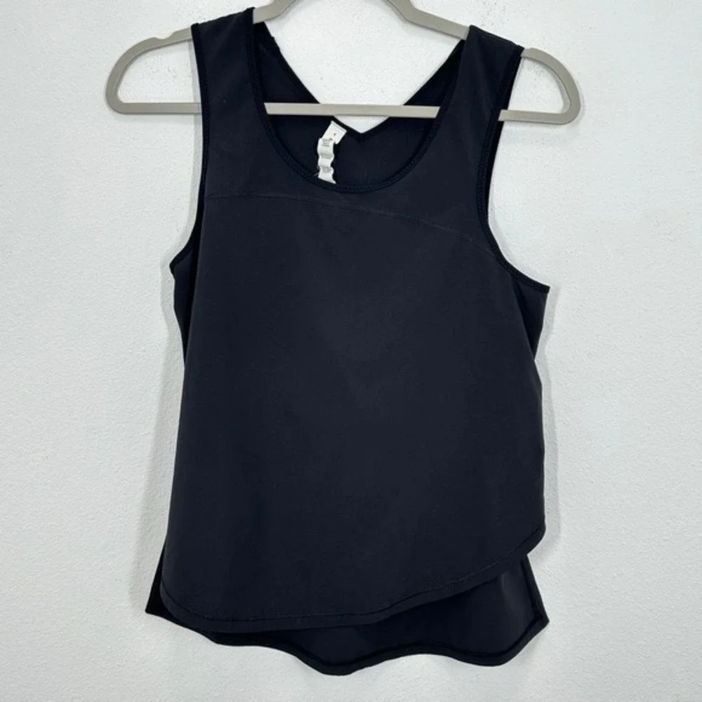 Lululemon Size 4 Tank Black Asymmetrical Hem Tank Top‎ Athleisure Workout Yoga